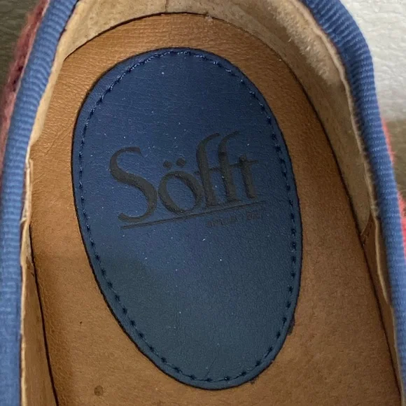 Sofft Women Somers Knit slip-on sneaker blue embroidered floral size 11M - Picture 9 of 11